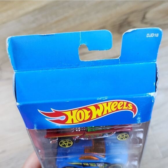 💜NIB Mattel 2016 Hot Wheels Track Builder System Set of 5 Die-Cast Cars - Picture 4 of 5